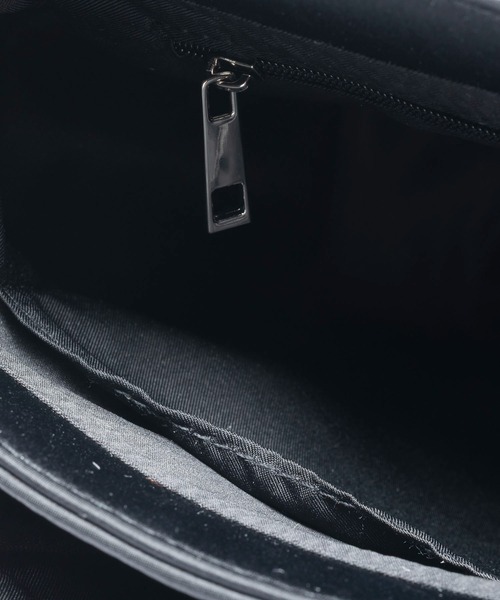 EDITA.（エディータ）の「Round pocket hand bag コンパクト / ペットボトル収納可（ハンドバッグ・レディース・オリーブ/ブラック・FREE）」の14枚目の写真