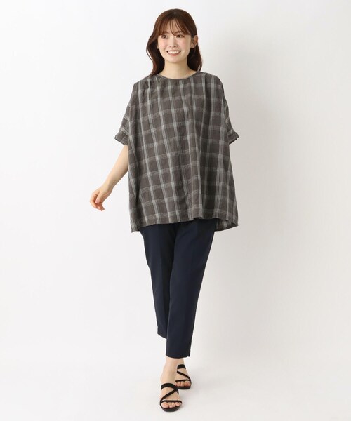 one'sterrace(ワンズテラス)の「ラインチェック 5分袖ブラウス(シャツ/ブラウス・レディース・ダークブラウン系8/アイボリー系8/グレー系その他7・02)」の8枚目の写真