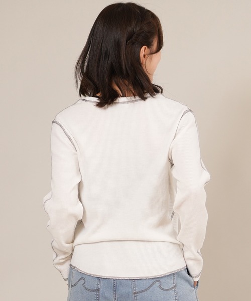 ムラサキスポーツ(ムラサキスポーツ)の「RIKKA FEMME/リッカファム サーマルロンT RF25FW04(Tシャツ/カットソー・レディース・ネイビー/ホワイト/カーキ・M/L/S/M)」の12枚目の写真