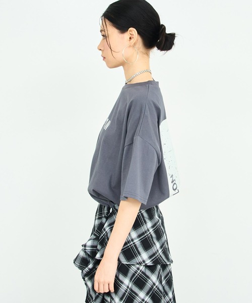 ANAP(アナップ)の「箔 プリント オーバー サイズ Tシャツ(Tシャツ/カットソー・レディース・ホワイト/ダークグレー・FREE)」の7枚目の写真