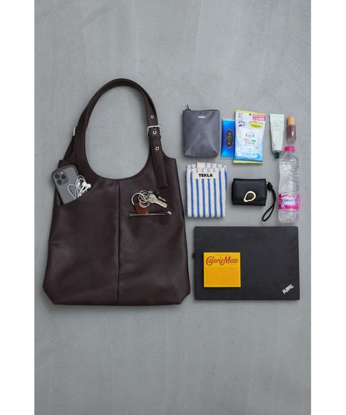 シボ革ベルトハンドルトート / A4サイズ、PC（14inch）収納可能