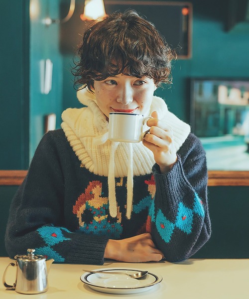 CHILD WOMAN(チャイルドウーマン)の「3/1Wool ダンシングインターシャプルオーバー(ニット/セーター・レディース・アイボリー/ネイビー・FREE)」の2枚目の写真