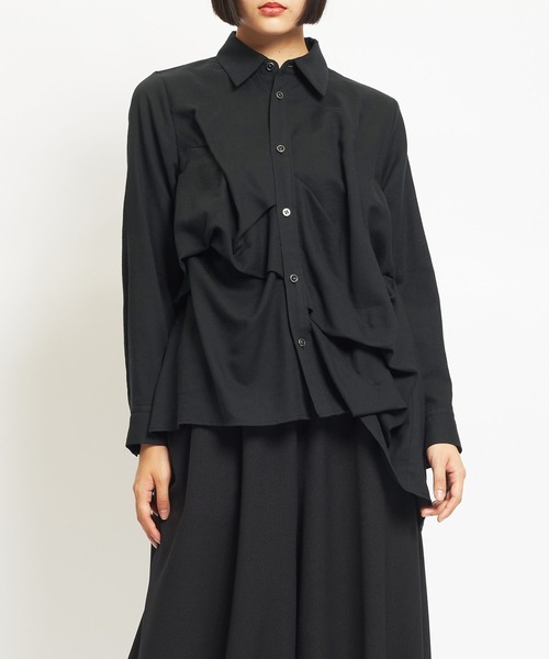 gomme（ゴム）の「C/Wビエラ　ドレープブラウス（シャツ/ブラウス・レディース・ブラック/ホワイト・MEDIUM）」の2枚目の写真