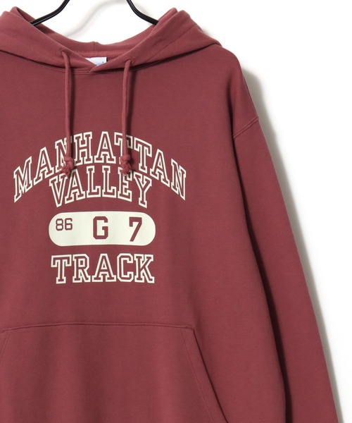 Champion（チャンピオン）の「Champion/チャンピオン コットンUSA 裏毛 カレッジロゴ スウェット パーカー/レディース メンズ（パーカー・メンズ・スミクロ/ホワイト系その他/マルーン/オートミール/ブルー系その他/ネイビー/ブラック系その他/ライトイエロー/グレー/オフホワイト・L/M/XL）」の10枚目の写真