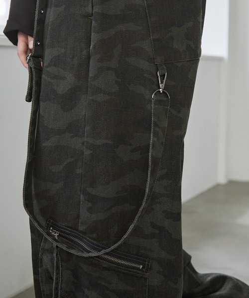 Spielio（シュピーリオ）の「【Spielio】Distressed suspender wide denim pants/ ヴィンテージライク サスペンダーワイドデニムパンツ（カーゴパンツ・メンズ・カーキ系1/グレー系1・S/M/L）」の17枚目の写真