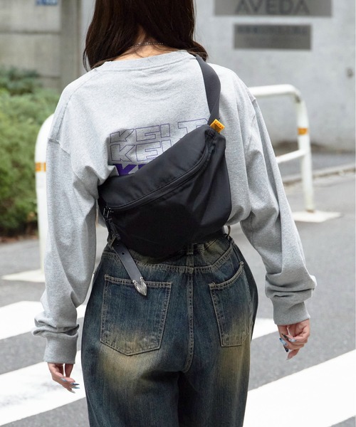 KELTY（ケルティ）の「KELTY/ケルティ 80's SLIM FANNY スリムファニーショルダーバッグ（ボディバッグ/ウエストポーチ・メンズ・モカ/グレー/ブラック・FREE）」の14枚目の写真