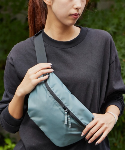 KELTY（ケルティ）の「KELTY/ケルティ 80's SLIM FANNY スリムファニーショルダーバッグ（ボディバッグ/ウエストポーチ・メンズ・モカ/グレー/ブラック・FREE）」の17枚目の写真