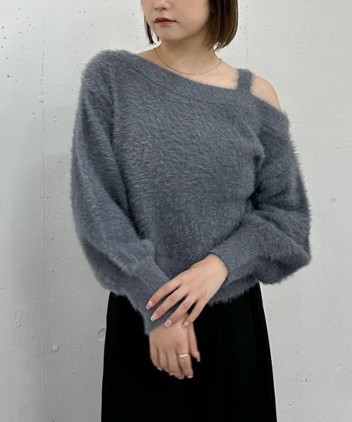 archives（アルシーヴ）の「【キラふわときめく】ラメフェザーワンショルニットプルオーバー（ニット/セーター・レディース・ブラウン/アイボリー/グレイッシュベージュ/グレー・MEDIUM）」の3枚目の写真