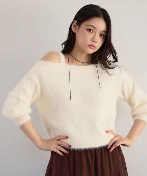 archives（アルシーヴ）の「【キラふわときめく】ラメフェザーワンショルニットプルオーバー（ニット/セーター・レディース・ブラウン/アイボリー/グレイッシュベージュ/グレー・MEDIUM）」の6枚目の写真