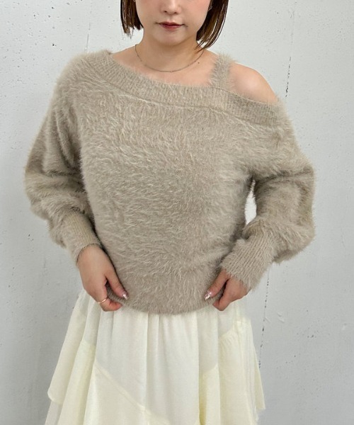 archives（アルシーヴ）の「【キラふわときめく】ラメフェザーワンショルニットプルオーバー（ニット/セーター・レディース・ブラウン/アイボリー/グレイッシュベージュ/グレー・MEDIUM）」の19枚目の写真