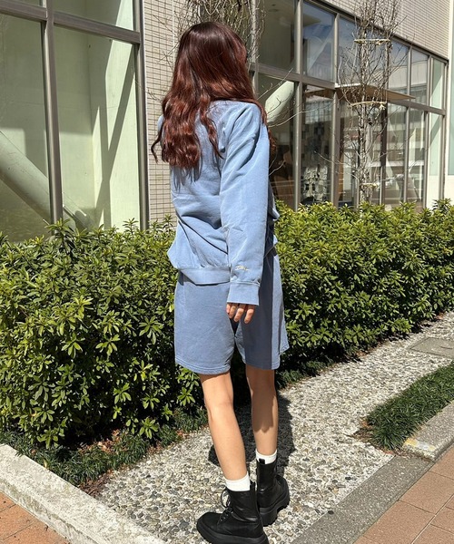 INTERPLAY（インタープレイ）の「【INTERPLAY】Script EMB. LOGO Garment Dyed 6.4 oz Sweat（スウェット・レディース・アイボリー/ブラック/ブルー・LARGE）」の13枚目の写真