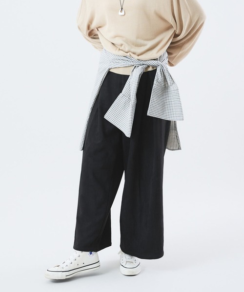 Muscat(マスカット)の「スウェードライク タックワイドパンツ(その他パンツ・レディース・ブラック/ブラウン・F)」の2枚目の写真