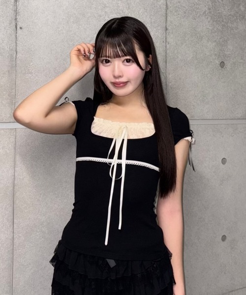 Lae(レイ)の「パフスリーブリボンブラウス(Tシャツ/カットソー・レディース・ブラック・MEDIUM)」の3枚目の写真