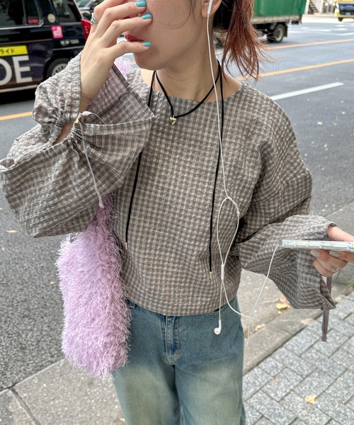 PILIT（ピリット）の「バック一オープンドロストギャザーTOPS（シャツ/ブラウス・レディース・グレー/ブラウン/グリーン・MEDIUM）」の17枚目の写真