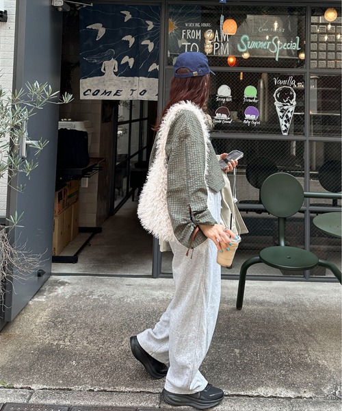 PILIT（ピリット）の「バック一オープンドロストギャザーTOPS（シャツ/ブラウス・レディース・グレー/ブラウン/グリーン・MEDIUM）」の20枚目の写真