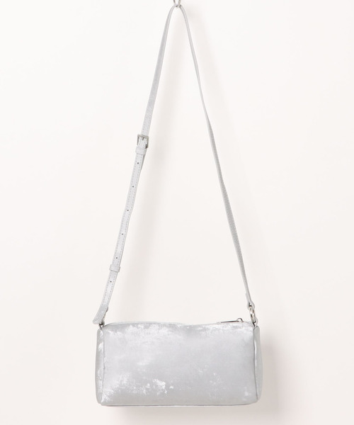 cache cache(カシュ カシュ)の「カシュカシュ cachecache / シルクサテン風合皮筒形ショルダー(ショルダーバッグ・レディース・ラベンダー/シルバー/ブラック・FREE)」の12枚目の写真