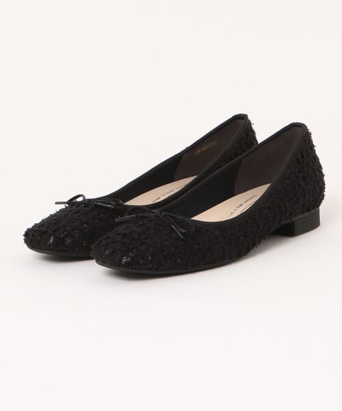 ABC-MART(エービーシーマート)の「JOLI ENCORE ジョリーアンコール FL SQ BALLET 1 フェザーラメスクエアバレエ 1 JE80256 BLACK(パンプス・レディース・ブラック・22.5cm/23.0cm/23.5cm/24.0cm/24.5cm)」の1枚目の写真