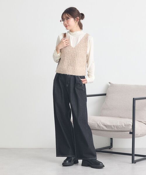 earth music&ecology（アースミュージックアンドエコロジー）の「MIXカラーブークレニットビスチェ（ベスト・レディース・オレンジ系その他/ベージュ/ライトブルー/チャコールグレー・F）」の20枚目の写真