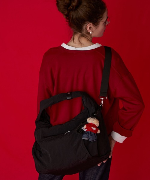 BONLECILL Marche（ボンルシールマルシェ）の「【BONLECILL Marche】《A4収納可能》2wayワイドショルダーバッグ／マザーズバッグ／ユーティリティバッグ（ショルダーバッグ・レディース・グレー/ホワイト/ブラック・FREE）」の16枚目の写真