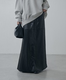Lui's（ルイス）の「サテンレザーライクスカート（スカート・レディース）」