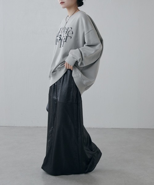 Lui's（ルイス）の「サテンレザーライクスカート（スカート・レディース・ライトグレー/ブラック・36/38）」の8枚目の写真
