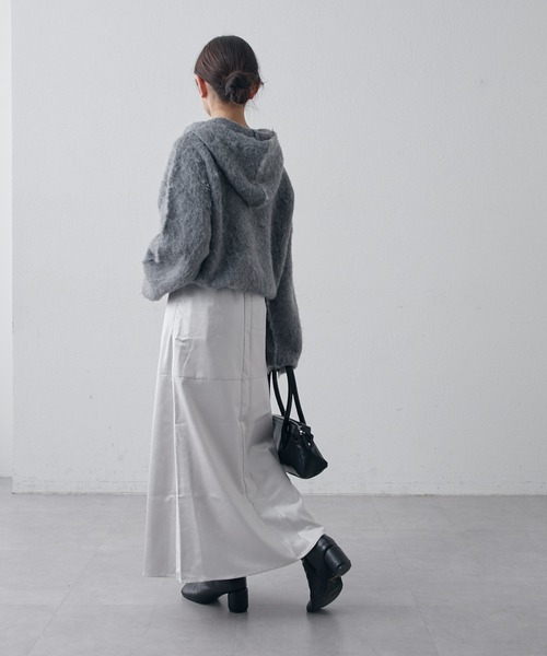 Lui's（ルイス）の「サテンレザーライクスカート（スカート・レディース・ライトグレー/ブラック・36/38）」の21枚目の写真