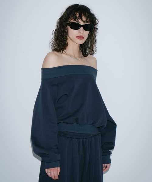 HANNE（アン）の「スウェットタッチオフショルダートップス（スウェット・レディース・ネイビー/グレー・FREE）」の14枚目の写真