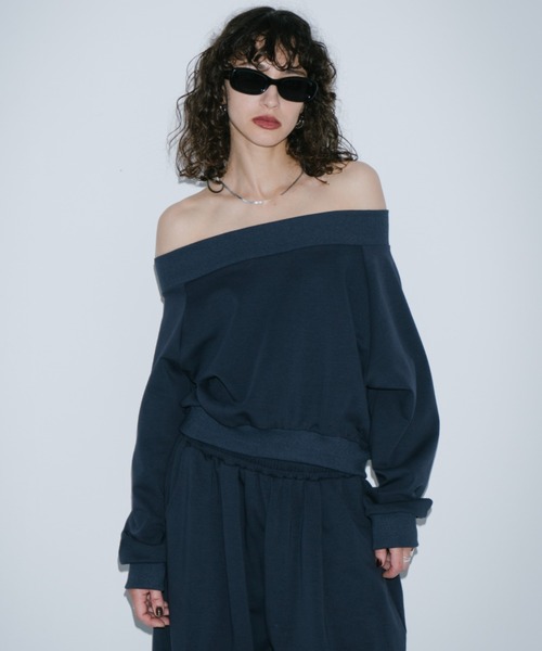 HANNE（アン）の「スウェットタッチオフショルダートップス（スウェット・レディース・ネイビー/グレー・FREE）」の13枚目の写真