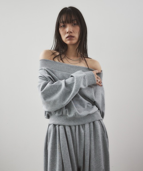 HANNE（アン）の「スウェットタッチオフショルダートップス（スウェット・レディース・ネイビー/グレー・FREE）」の16枚目の写真