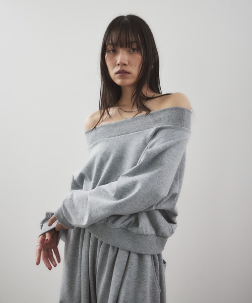 HANNE（アン）の「スウェットタッチオフショルダートップス（スウェット・レディース・ネイビー/グレー・FREE）」の17枚目の写真