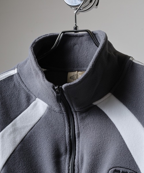 FUNALIVE(ファンアライブ)の「切替配色 ロゴ ワイド フリース ジャケット(ブルゾン・メンズ・ブラック/チャコールグレー/キャメル/アイボリー・M/LL/L)」の21枚目の写真