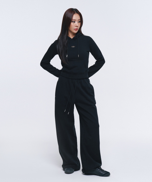 BORN TO WIN（ボーントゥウィン）の「W B PENDANT COTTON CROP HOODIE [BLACK]（パーカー・レディース・その他・1/2）」の5枚目の写真