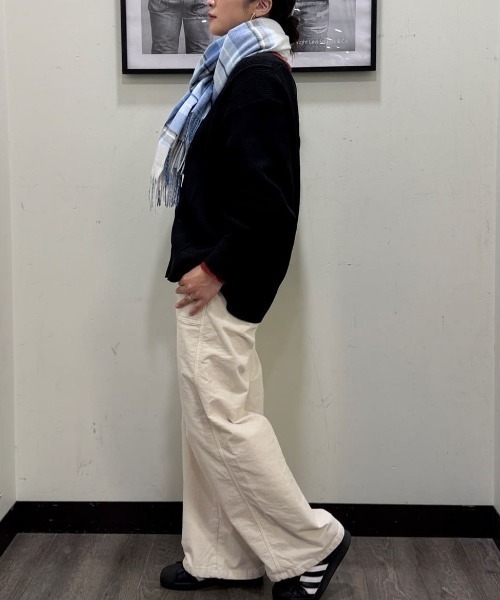 SOMETHING（サムシング）の「【SOMETHING】BODYPAREベイカーワイドパンツ (ワイドシルエット / 都会的デザイン / ワークスタイル)（その他パンツ・レディース・キナリ・XS/S/L/M）」の13枚目の写真