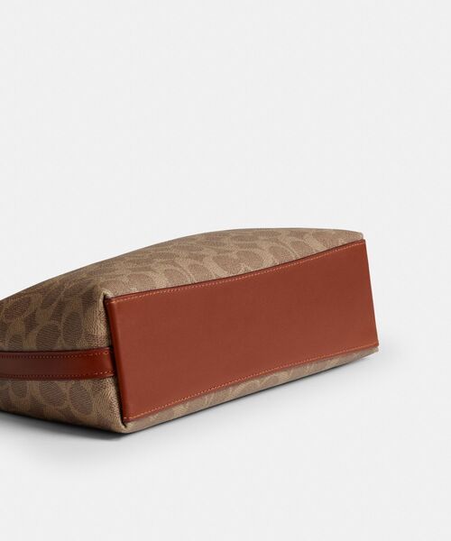 COACH（コーチ）の「ジュリエット ショルダー バッグ 25・シグネチャー キャンバス（ショルダーバッグ・レディース・ベージュ系その他・ONE）」の11枚目の写真