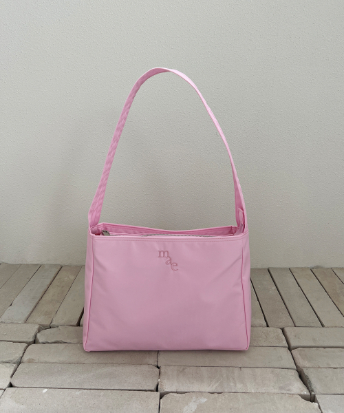 MUCU AND EBONY(ムクアンドエボニー)の「Comfy Bag _ Pink(ショルダーバッグ・レディース・その他・FREE)」の2枚目の写真