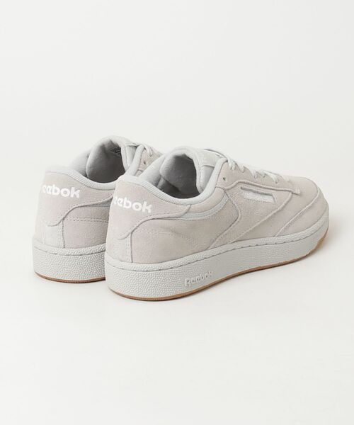 Reebok(リーボック)の「【別注】リーボック クラブシー 85_CLUB C 85 限定コラボ(スニーカー・メンズ・ライトグレー・25.0cm/25.5cm/26.0cm/26.5cm/27.0cm/27.5cm/28.0cm)」の2枚目の写真