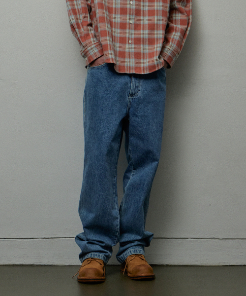 LEARVE（ルアブ）の「レギュラーデニムパンツ 中青（デニムパンツ・メンズ・その他・SMALL/LARGE/MEDIUM）」の3枚目の写真