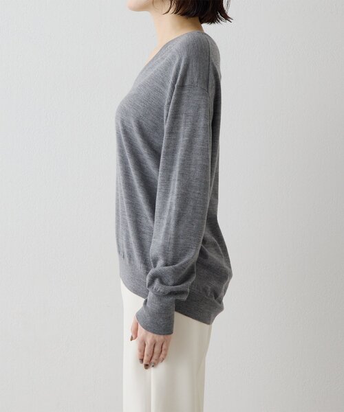 Whim Gazette（ウィムガゼット）の「【GEMINI】ハイゲージVネックニットプルオーバー（ニット/セーター・レディース・ライトベージュ/グレー/キャメル・FREE）」の19枚目の写真