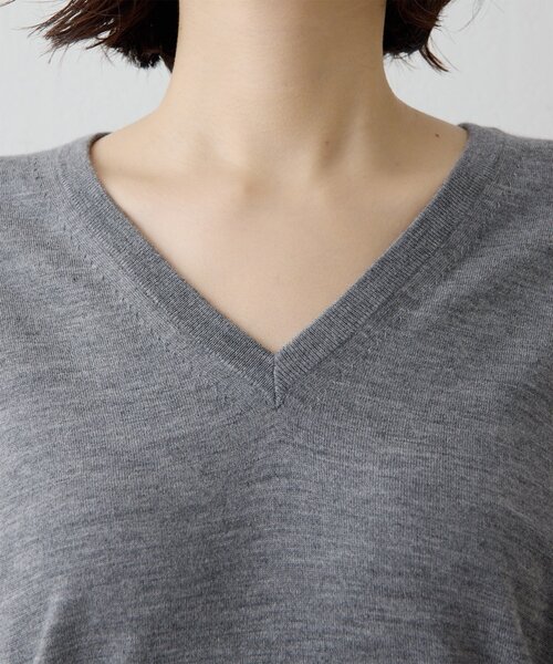 Whim Gazette（ウィムガゼット）の「【GEMINI】ハイゲージVネックニットプルオーバー（ニット/セーター・レディース・ライトベージュ/グレー/キャメル・FREE）」の9枚目の写真