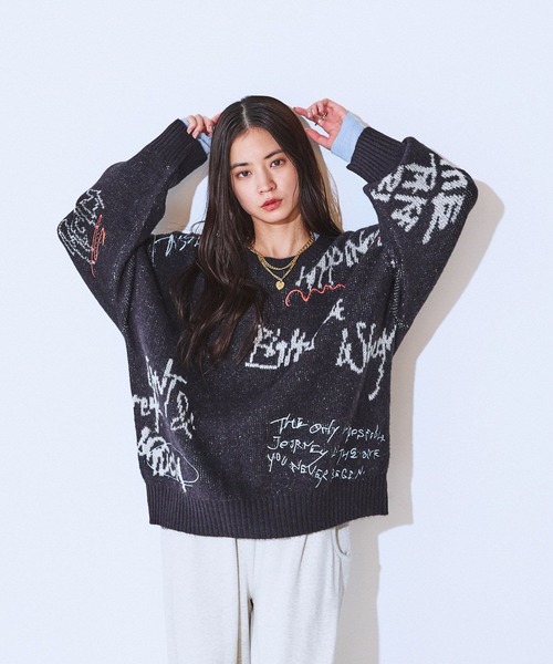 JEANASIS（ジーナシス）の「5G Doodleロゴプルオーバー/639846（ニット/セーター・レディース・グレー系その他/ブラウン系その他/ブラック系その他・FREE）」の5枚目の写真