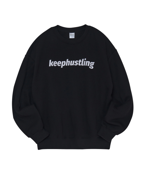 KEEPHUSTLING(キープハッスリング)の「オリジナルロゴ裏起毛スウェットシャツ(ブラック)(スウェット・レディース・ブラック・MEDIUM/LARGE)」の1枚目の写真