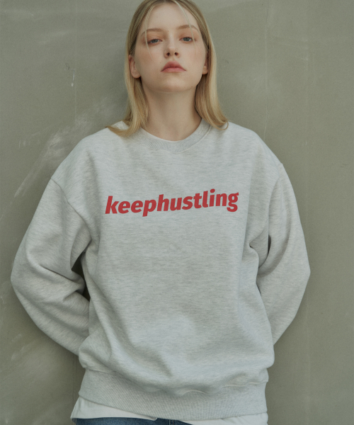 KEEPHUSTLING(キープハッスリング)の「オリジナルロゴ裏起毛スウェットシャツ(ブラック)(スウェット・レディース・ブラック・MEDIUM/LARGE)」の6枚目の写真