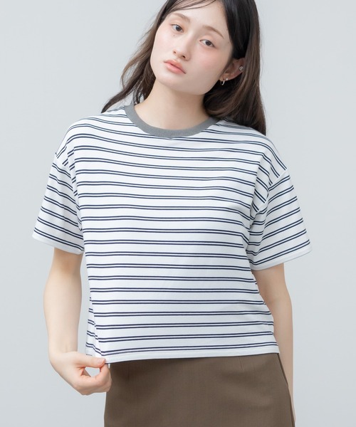 HEILIS(ヘイリス)の「クロップドマルチボーダーTシャツ / ブラック オフホワイト ブラウン 夏服 春服 韓国 マルチボーダー 柄 トップス クロップド丈 コンパクト 半袖 ノームコア シティーガール カットソー ボーダー(Tシャツ/カットソー・レディース・ブラック/ブラウン/オフホワイト・FREE)」の7枚目の写真