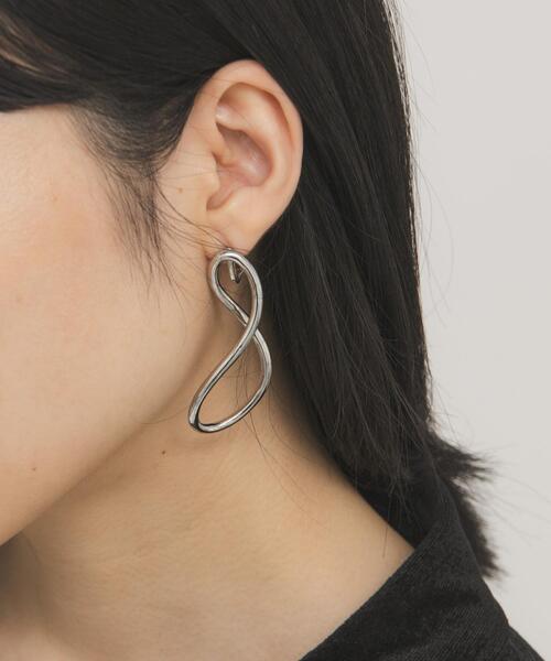 KBF（ケイビーエフ）の「デフォルメイヤリング（イヤリング・レディース・ゴールド/シルバー・ONE）」の3枚目の写真