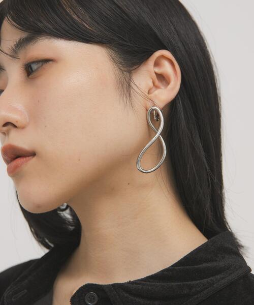 KBF（ケイビーエフ）の「デフォルメイヤリング（イヤリング・レディース・ゴールド/シルバー・ONE）」の4枚目の写真