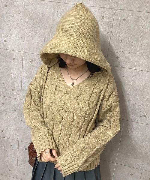 NANEA(ナネア)の「クロップド丈ケーブル編みニットプルパーカー(ニット/セーター・レディース・アイボリー/ベージュ・フリー)」の15枚目の写真