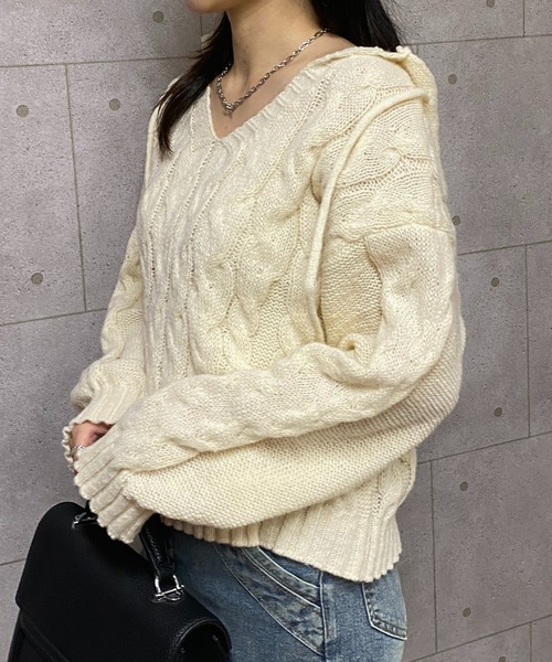 NANEA(ナネア)の「クロップド丈ケーブル編みニットプルパーカー(ニット/セーター・レディース・アイボリー/ベージュ・フリー)」の11枚目の写真