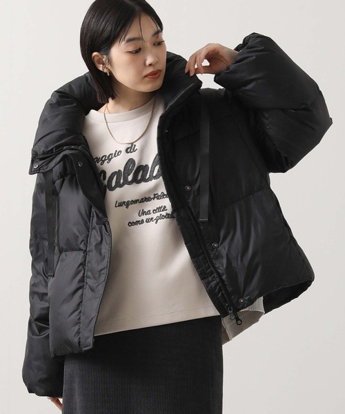 Gready Brilliant（グレディブリリアン）の「スタンドネックショートダウン（ダウンジャケット/コート・レディース・ブラック/グレイッシュベージュ・38）」の19枚目の写真