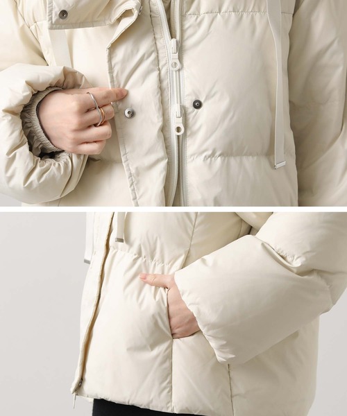 Gready Brilliant（グレディブリリアン）の「スタンドネックショートダウン（ダウンジャケット/コート・レディース・ブラック/グレイッシュベージュ・38）」の9枚目の写真