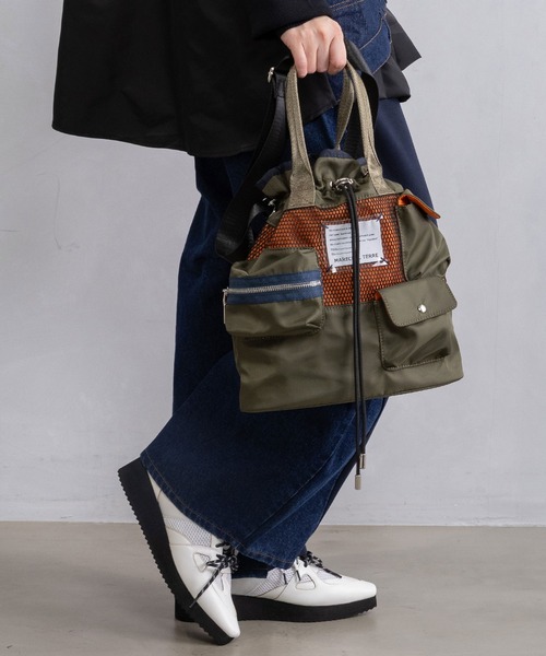 MARECHAL TERRE（マルシャルテル）の「MA-1ショルダーバック（ショルダーバッグ・レディース・カーキ/グレー/ベージュ/ブラック・FREE）」の4枚目の写真